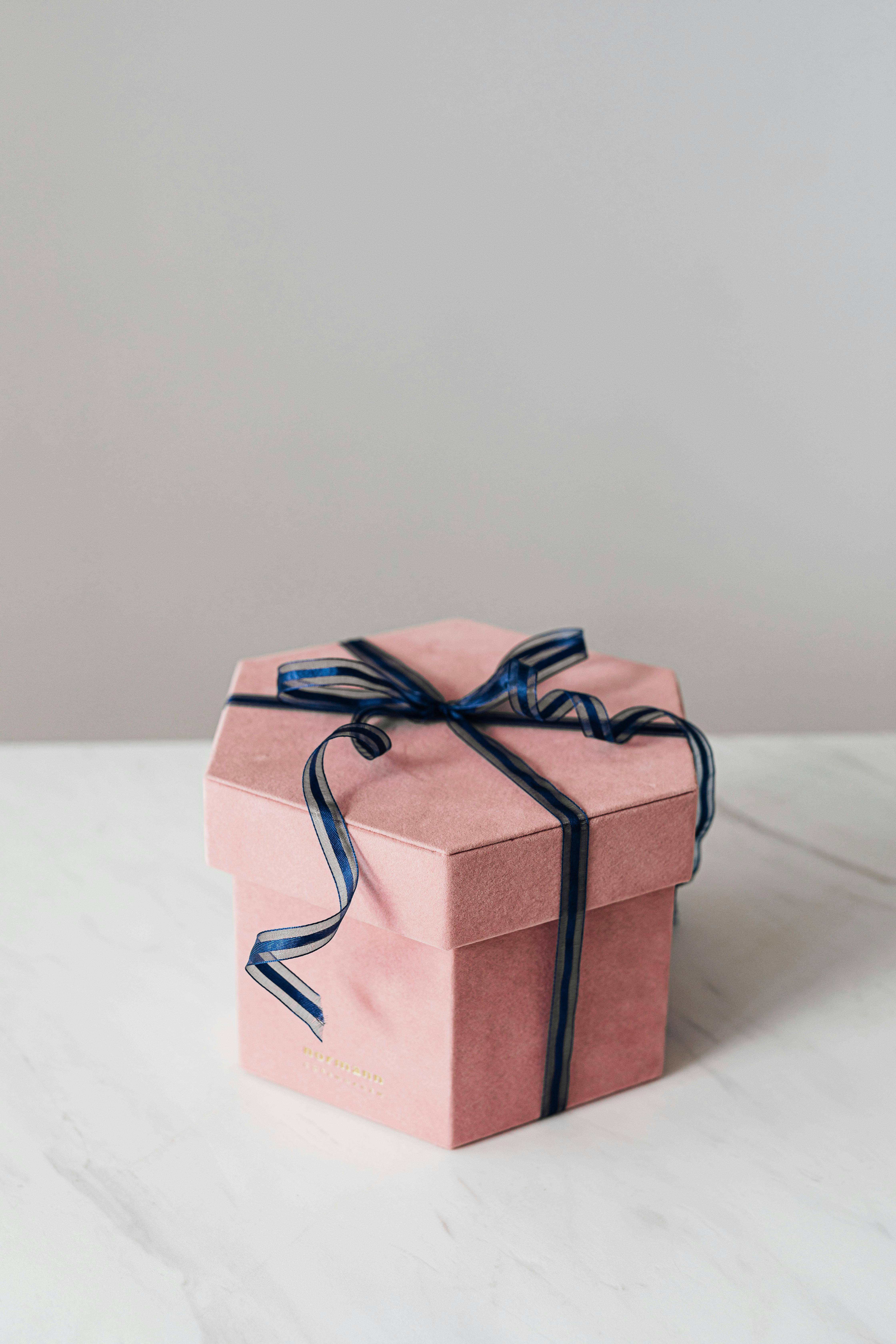 Gift wrapping